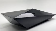 شاهد- “لو ريس كار”.. سيارة كهربائية جديدة صممتها شركة لصناعة الأحذية