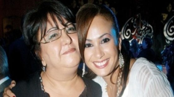هند صبري ترثي والدتها الراحلة برسالة مؤثرة -صورة