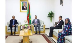 الوزير الأول الموريتاني يبحث مع سفير المملكة بنواكشوط سبل تعزيز التعاون بين البلدين