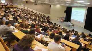 حفلات التخرج داخل الجامعات تجر وزير التعليم العالي للمساءلة