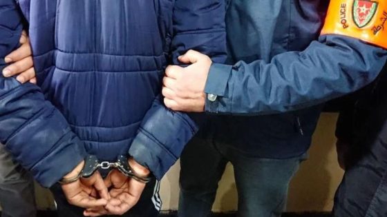 مهاجر من جنوب الصحراء يعتدي على شاب مغربي في القنيطرة