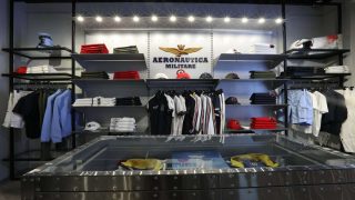 شركة “Aeronautica Militare” تفتح أول محل لها بالمركب التجاري “موروكو مول” -صور