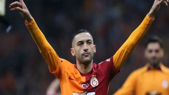 إشبيلية يدخل في مفاوضات متقدمة لضم حكيم زياش