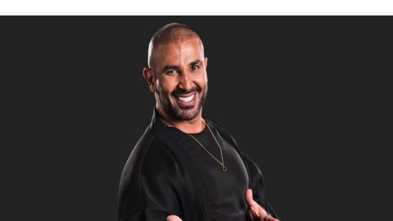 أحمد سعد يعلق على دخول نجلتيه المدرسة بطريقة طريفة -فيديو