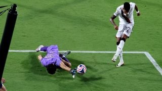 بونو أفضل حارس مرمى في إفريقيا