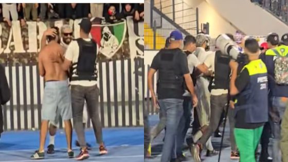 عناق ورمي بالقنينات وتدخل أمني.. إلياس المالكي يظهر في “كلاسيكو” الرجاء والجيش الملكي بـ”دونور”