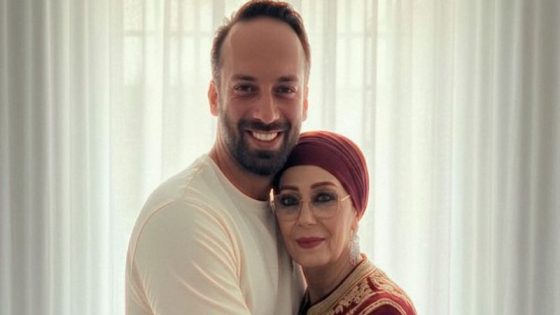 عثمان مولين يوجه رسالة مؤثرة لوالدته في ذكرى رحيلها -صورة