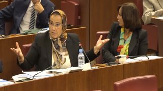 الزومي تنتقد تسقيف سن التعليم: “لي دار هاذ 30 سنة يقول لنا علاش دارها؟”