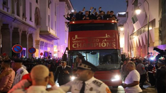 الأسود يزأرون في شوارع الرباط -فيديو