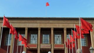 الضغط البرلماني يتواصل سعيا إلى إنهاء “حيف” الساعة الإضافية