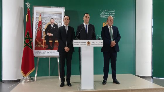 بعد تصريح أخنوش.. 3 وزراء يخرجون لإعلان استعداد الحكومة للحوار ورفض العنف