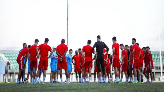 الوداد يستعد للديربي بعيدا عن الدار البيضاء