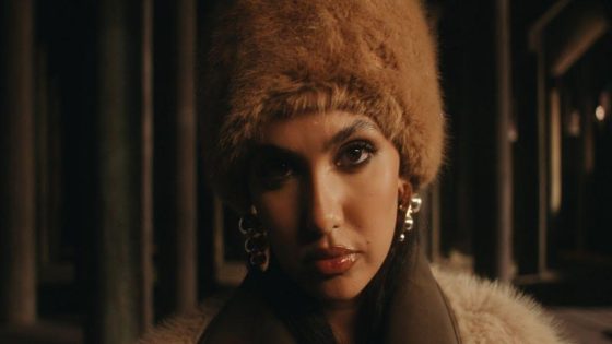 منال بنشليخة تفرج عن جديدها “carta rouge” -فيديو