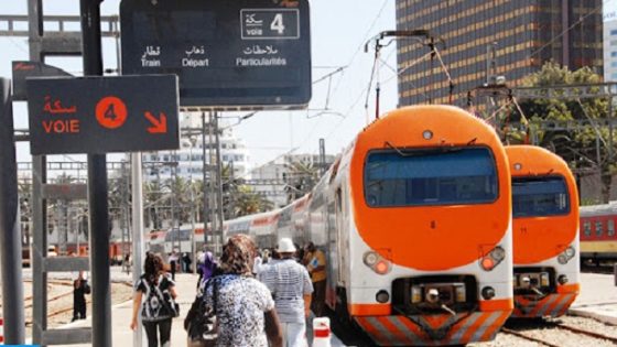 اصطدام بين قطار وشاحنة -صورة