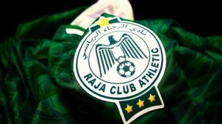 الرجاء يتوصل بعرض كبير للاستغناء عن لاعبه الشاب