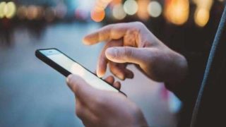 برلماني مغربي يحذر من مخاطر ظاهرة الهواتف المستعملة المهربة