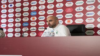 الركراكي يحسم الجدل بشأن مشاركة حكيمي وسايس في مباراة مالي