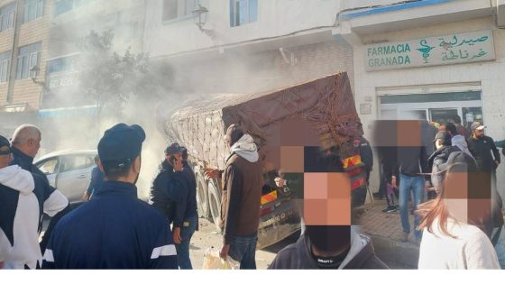 “رموك” يصطدم بمقهى ويثير حالة استنفار كبرى بالفنيدق