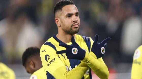 النصيري يكلف وكيل أعماله بمناقشة كيفية خروجه من فنربخشه