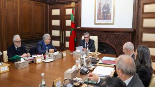 الحكومة تطلع على اتفاق بين المغرب وليبريا في مجال التعاون العسكري