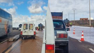 فيضانات سوس تُحيي مطالب إنهاء العزلة الطرقية بين أكادير وتيزنيت