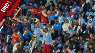 الجزائري عمورة يعتذر بعد الإساءة إلى مشجع كونغولي