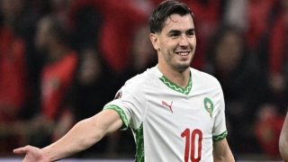 دياز يدخل تاريخ “الكان” من أوسع الأبواب