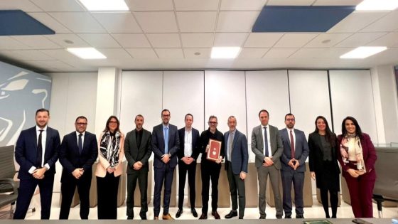 تحالف بين ستيلانتس المغرب وشركة أكسا للتأمين المغرب لإطلاق حل تأميني غير مسبوق مخصص للتنقل الكهربائي الصغير