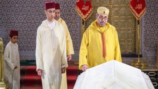 الملك يترحم على روح محمد الخامس