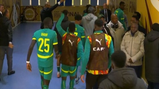 اجتماع عاجل في “الكاف” بعد واقعة انسحاب السنغال من نهائي “الكان”