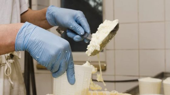 وزارة الفلاحة تكشف حقيقة تسويق أجبان مشكوك في سلامتها بالمغرب