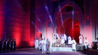 عرض «نوستالجيا» يصطحب الجمهور في رحلة عبر أبرز محطات تاريخ المغرب