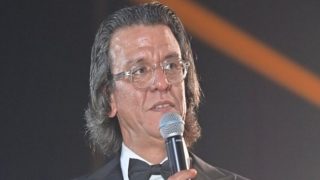 رشيد الإدريسي ينتقد تجاهل المطالب بإلغاء الساعة الإضافية