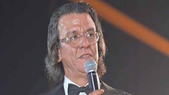 رشيد الإدريسي ينتقد تجاهل المطالب بإلغاء الساعة الإضافية