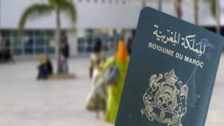 برلماني يدعو لرفع مدة صلاحية “الباسبور”