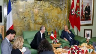 سفير فرنسا يصل إلى العيون جنوب المملكة