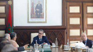 بشرى سارة لحراس الأمن الذين يشتغلون 12 ساعة