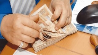قرار جديد للحكومة ينهي مخاوف المواطنين من فقدان الدعم المباشر بسبب العمل