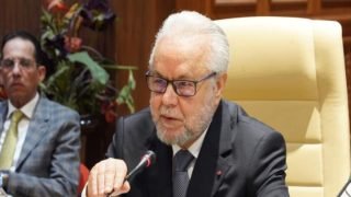 الأمانة العامة للحكومة تقدم مشروع دليل المساطر التشريعية والتنظيمية