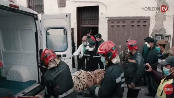 سيدة تلقي بنفسها من الطابق الأول لمنزل في القصر الكبير