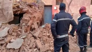 شاهد عيان يكشف تفاصيل انهيار منزل عمره 100 سنة بطنجة- فيديو