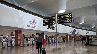مطالب بإحداث مكاتب لتصحيح الإمضاءات والمصادقة على الوثائق بمطارات المغرب