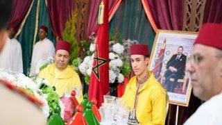 رئيس الحكومة يقيم مأدبة غداء بحضور ولي العهد مولاي الحسن والأمير مولاي رشيد