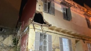 انهيار جزئي لمنزل يتجاوز عمره 100 سنة يثير القلق بطنجة -صور