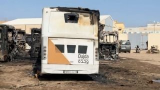 حريق مهول يلتهم عددا من حافلات النقل العمومي بوجدة