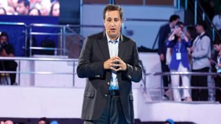 عوكاشا ينتقد الخصوم ويرفض الإساءة للمكتب السياسي للأحرار
