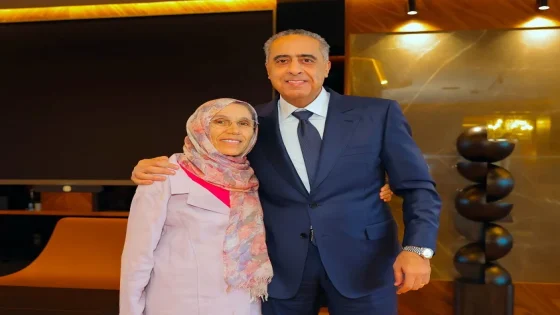 المدير العام للأمن الوطني يستقبل أستاذته تقديرا لمسارها